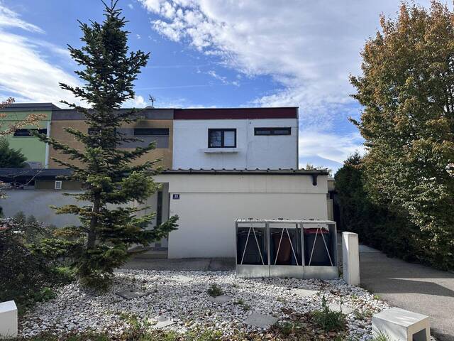Immobilie in Traiskirchen - Eckreihenhaus mit großer Terrasse und Stellplatz! - Bild 1