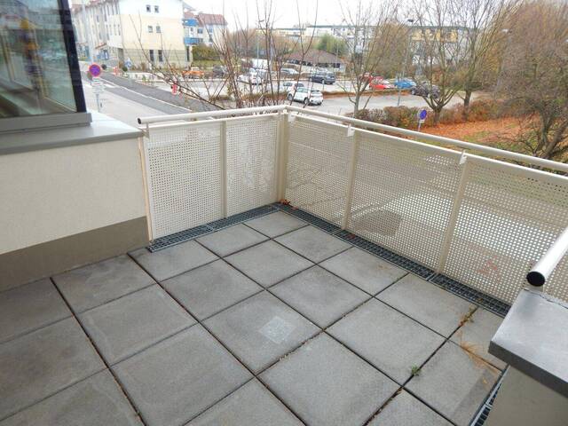Immobilie in Hollabrunn - PROVISIONSFREI Helle und ruhige 3 Zimmer Terrassenwohnung mit Tiefgaragenplatz - Bild 1