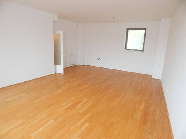 Immobilie in Hollabrunn - PROVISIONSFREI Helle und ruhige 3 Zimmer Terrassenwohnung mit Tiefgaragenplatz - Bild 3