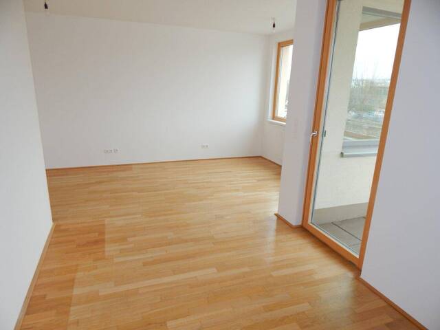 Immobilie in Hollabrunn - PROVISIONSFREI Helle und ruhige Terrassenwohnung mit Tiefgaragenplatz - Bild 1