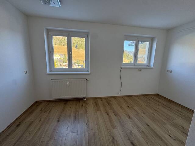 Immobilie in Hohentauern - Eigentumswohnung mit 4 Zimmer, südseitige Terrasse und Garage, zweitwohnsitzfähig! - Bild 2