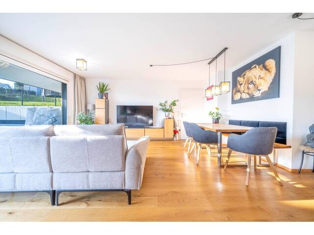 Immobilie in Schörfling - Seltene Gelegenheit - neuwertige, in kleinem Baukörper befindliche Gartenwohnung in Schörfling am Attersee - Bild 2