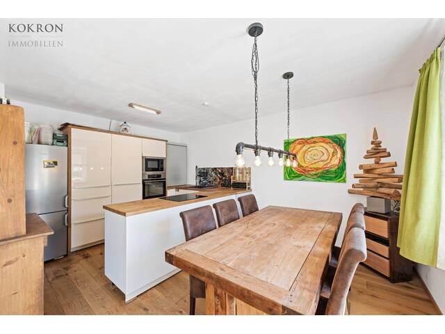 Immobilie in Langenschönbichl - Großzügig - Geräumig - Individuell ! DIE Immobilie, die für Sie alle Stückerln spielen kann. - Bild 2