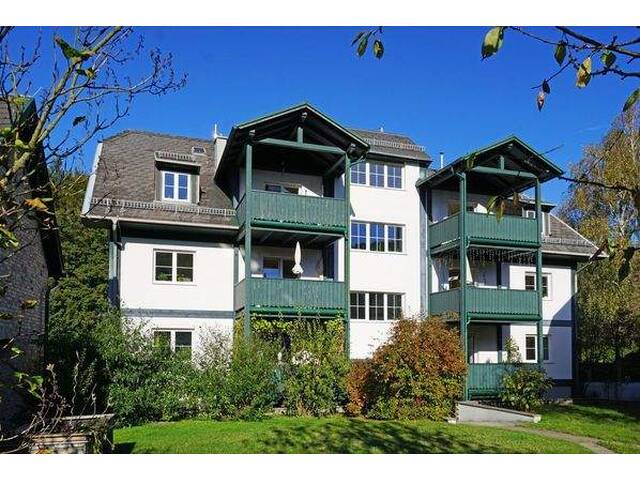 Immobilie in Irenental - Reizende 3-Zimmer-Wohnung mit 2 Balkonen, gartenseitiger Veranda und Garagenplatz - Bild 2