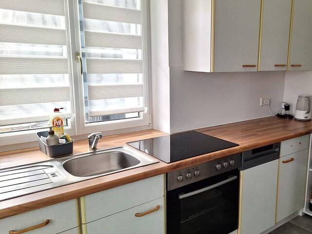 Immobilie in Burgkirchen - Dein neuer Lieblingsplatz: Balkon, Sonne und traumhafter Ausblick! - Bild 1