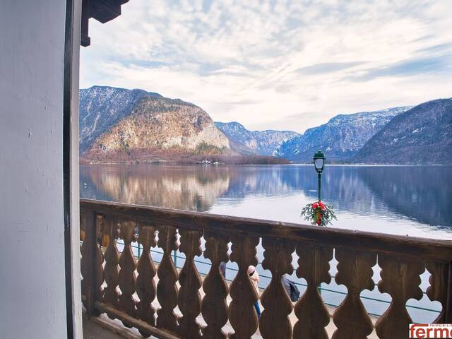 Immobilie in Hallstatt - Exklusives Wohnen in idyllischer Lage mit Seeblick - Traumhaus in Hallstatt mit 7 Zimmern, Garten, Balkon und Stellplätzen. - Bild 0