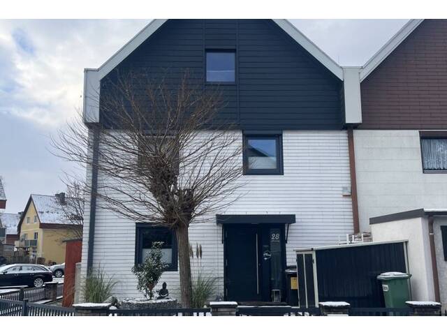 Immobilie in Ansfelden - Doppelhaushälfte in Ansfelden: 200m² Wohnfläche mit Garten, Terrasse inkl. Sommergarten und Garage! - Bild 4