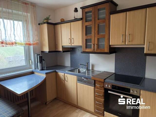 Immobilie in Grieskirchen - RESERVIERT - Gemütliche - zum Teil sanierte 3-Zimmer Wohnung mit Loggia und Parkplatz in Grieskirchen - Bild 0