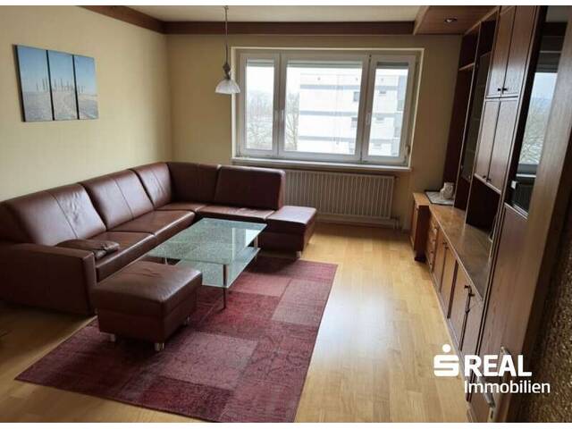 Immobilie in Grieskirchen - RESERVIERT - Gemütliche - zum Teil sanierte 3-Zimmer Wohnung mit Loggia und Parkplatz in Grieskirchen - Bild 3