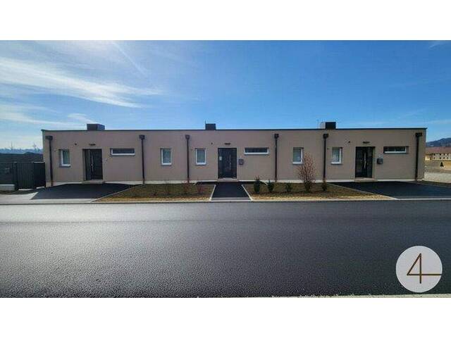 Immobilie in Pollham - ERSTBEZUG modernes Eckreihenhaus am Südhang - Bild 1