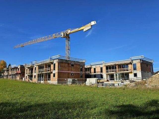 Immobilie in Ohlsdorf - Paket - Angebot A01: Provisionsfreie Neubauwohnung mit 75m² Wfl., 9m² Terrasse, 59m² Garten, 2 TG-Plätze in Holzhäuseln! - Bild 0