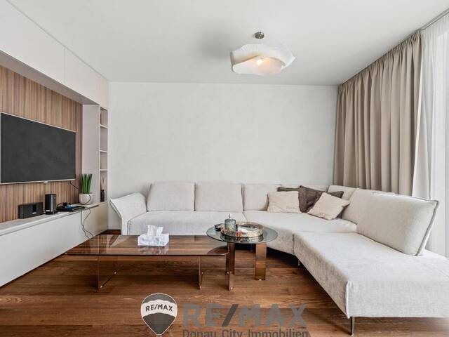 Immobilie in Stockerau - Luxuriös & zentral - Doppelhaus in Stockerau mit 6 Zimmern und hochwertiger Möblierung - Bild 2