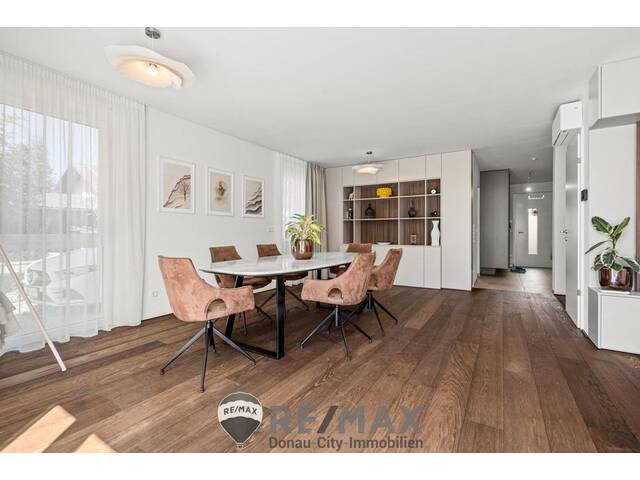 Immobilie in Stockerau - Luxuriös & zentral - Doppelhaus in Stockerau mit 6 Zimmern und hochwertiger Möblierung - Bild 4