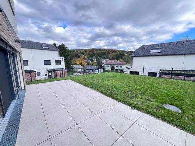 Immobilie in Mauerbach - Wunderschönes Eck-Reihenhaus bei Wien | inkl. 2 Stellplätze | Provisionsfrei - Bild 2