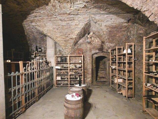 Immobilie in Hall in Tirol - historisches Altstadthausensemble - Bild 3