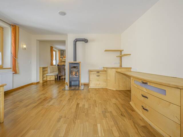 Immobilie in Kitzbühel - Hochwertige Dachgeschosswohnung mit schönem Ausblick in Ruhelage - Bild 2