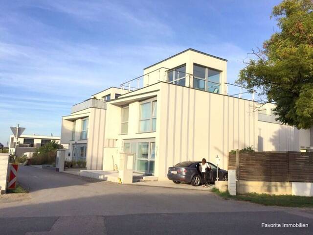 Immobilie in Leopoldsdorf - Leopoldsdorf bei Wien - Einfamilienhaus mit viel Platz, 5 Zimmer, Garten, Poolanschluss, 4 Parkplätze! - Bild 0