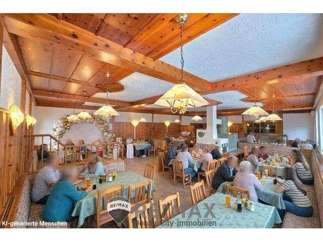 Immobilie in St. Leonhard am Forst - 6 Wohnungen plus Restaurant in bester Lage von St. Leonhard - Bild 1
