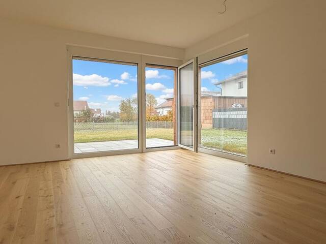 Immobilie in Altenburg - Erstbezug I ca. 171m² Außenfläche I moderne Tischlerküche I Mietkaufoption I - Bild 1