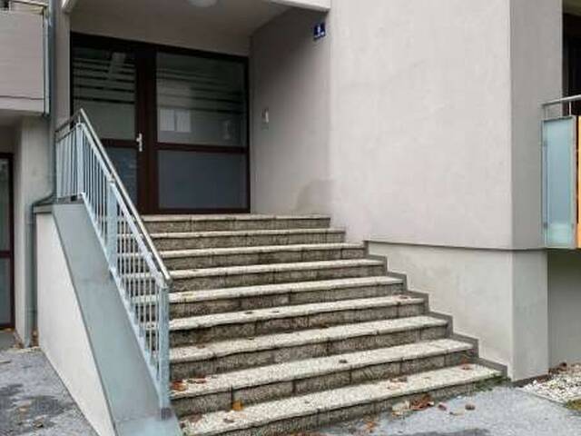 Immobilie in Kapfenberg - Sanierungsbedürftige 3-Zimmer Eigentumswohnung in Kapfenberg - Bild 1