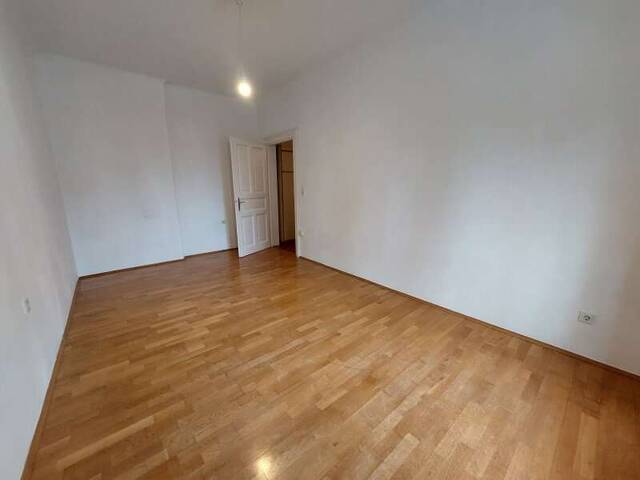 Immobilie in Graz - Charmante, helle und gut eingeteilte Wohnung in ruhiger Innenhoflage - Bild 2