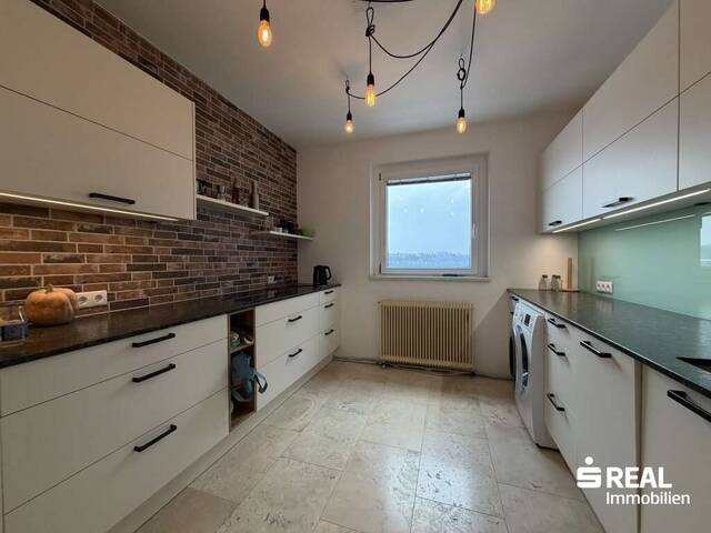 Immobilie in Wels - Helle 3-Zimmer-Wohnung mit Loggia in Wels - Ihr neues Zuhause in der 10. Etage! - Bild 1