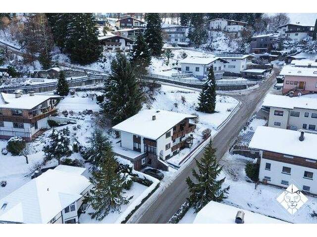 Immobilie in Wörgl - Attraktives Zweifamilienhaus mit Potenzial in begehrter Lage zu kaufen - Bild 3