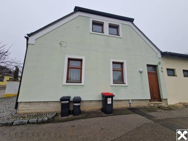 Immobilie in Ruppersthal - GELEGENHEIT: EHEMALIGE FILIALE DER RAIFFEISENBANK SAMT AUSGEBAUTEM DACHGESCHOSS IN RUPPERSTHAL SUCHT EINEN NEUEN EIGENTÜMER - Bild 1