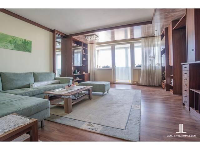 Immobilie in Kalsdorf bei Graz - TIEFGARAGE IM KAUFPREIS ENTHALTEN - Lichtdurchflutete Wohnung im letzten Lift-Stock mit Loggia - Bild 4