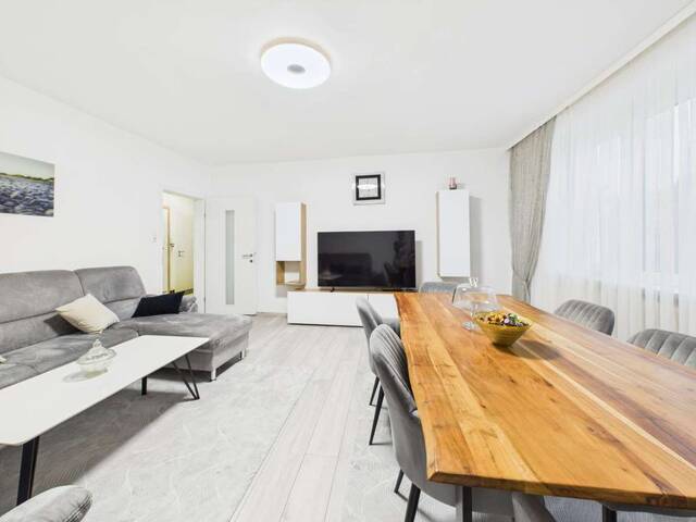 Immobilie in Wels - Moderne 4-Zimmer-Wohnung mit viel Platz & Balkon in bester Welser Stadtlage - Bild 4