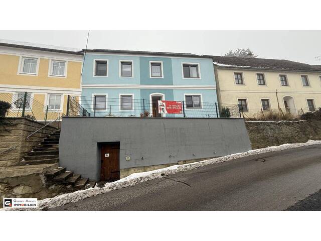 Immobilie in Weitersfeld - Zweifamilienhaus in Weitersfeld – ca. 150 m² Wohnfläche und Garage - Bild 2