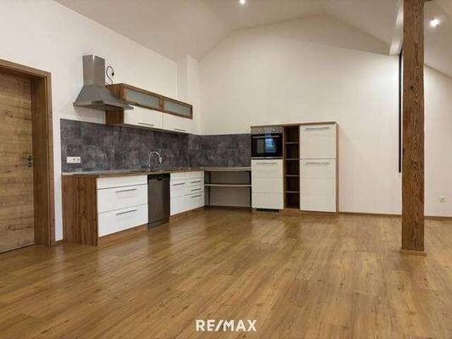 Immobilie in Eggerding - Schöne Dachgeschosswohnung in zentraler Lage: 109 m², 3 Zimmer u0026 Terrasse - Bild 0