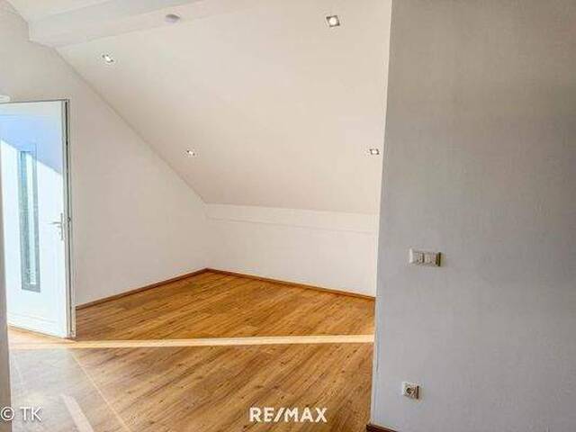 Immobilie in Eggerding - Schöne Dachgeschosswohnung in zentraler Lage: 109 m², 3 Zimmer u0026 Terrasse - Bild 3