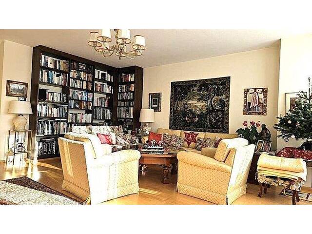 Immobilie in Purkersdorf - Elegante Maisonette mit großer Terrasse und Garage im Zentrum von Purkersdorf - Bild 0