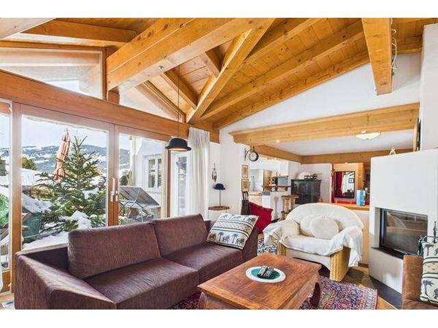 Immobilie in Kirchberg in Tirol - Gemütliches Einfamilienhaus in zentraler, ruhiger und sonniger Lage mit Bergblick - Bild 1