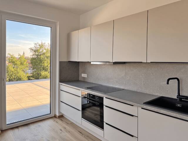 Immobilie in Seekirchen am Wallersee - Penthouse-Highlight: Neubau, vermietet, wertstabil - Kapitalanlage mit Aussicht - Bild 2