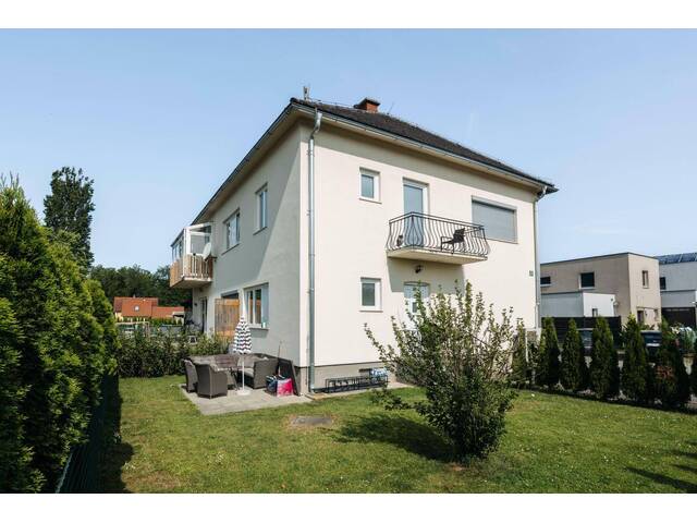 Immobilie in Straß in Steiermark - Schönes Mehrfamilienwohnhaus in Ruhelage zu verkaufen! - Bild 2