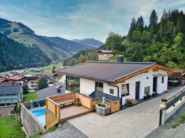 Immobilie in Viehhofen - neuwertiges Bergchalet mit Traumaussicht - absolute Ruhelage - Schischaukel Zell am See / Saalbach-Hinterglemm (Provisionsfrei) - Bild 0