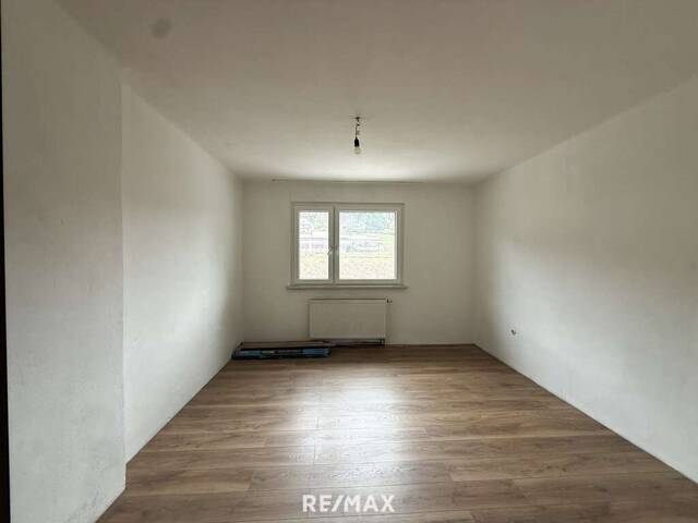 Immobilie in Mürzzuschlag - Helle 4-Zimmer-Wohnung im 3. OG, in beliebter Wohnlage - Grüne Insel - Bild 1