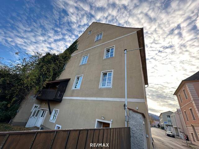 Immobilie in Bruck an der Mur - ***Rarität - Zinshaus in zentraler Lage mit 8 Wohneinheiten*** - Bild 2