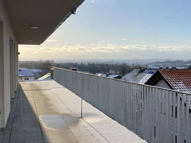 Immobilie in Hofkirchen im Traunkreis - 4-Zimmer-Penthouse-Wohnung mit unverbaubarem Weitblick & Dachterrasse - Hofkirchen | Neubau | Provisionsfrei | TOP 12 - Bild 0