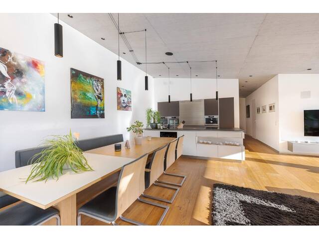 Immobilie in Bischofshofen - EXKLUSIVES PENTHOUSE MIT POOL, SAUNA UND PRIVATEM LIFTZUGANG - Bild 2