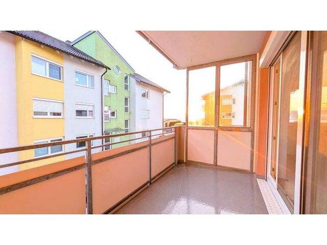 Immobilie in Lochen am See - Helle 3-Zimmer-Wohnung mit Loggia in Lochen am See - Bild 3