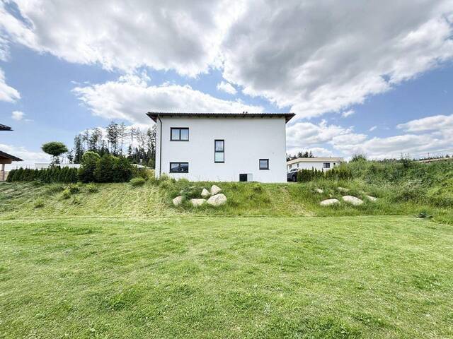 Immobilie in Windhaag bei Freistadt - Exklusive bezugsfertige Liegenschaft in Sonnenlage mit großem Garten | Provisionsfrei - Bild 2