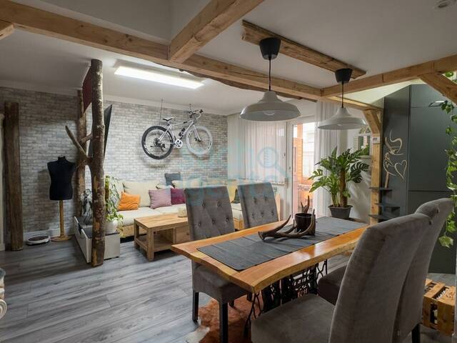 Immobilie in Hörsching - NEUER PREIS! Top renovierte Eigentumswohnung in Hörsching mit verglastem Balkon und Garage - Bild 0