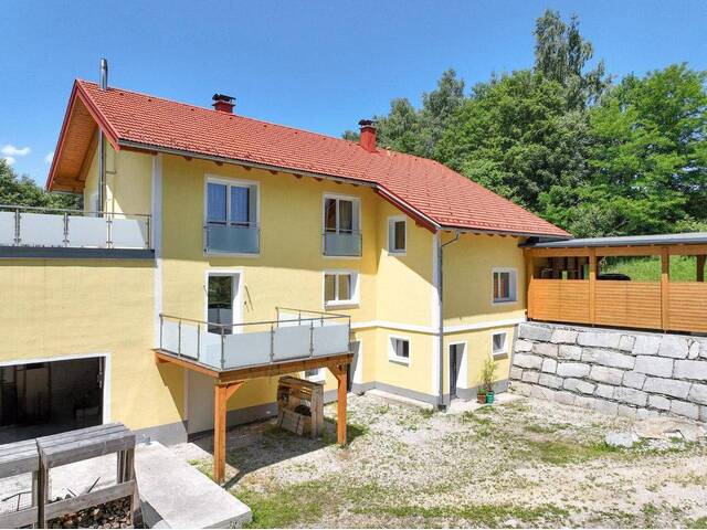 Immobilie in Pfaffing - Großzügiges SACHERL mit zwei Wohneinheiten für Privat oder Gewerbe - Bild 3