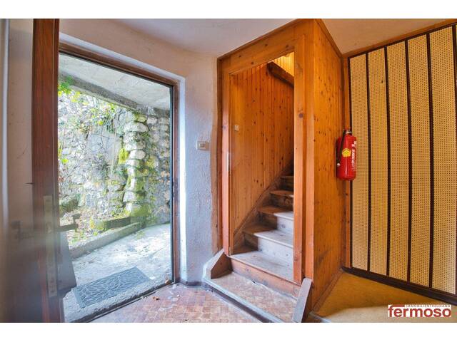 Immobilie in Hallstatt - Exklusives Wohnen in idyllischer Lage mit Seeblick - Traumhaus in Hallstatt mit 7 Zimmern, Garten, Balkon und Stellplätzen. - Bild 1