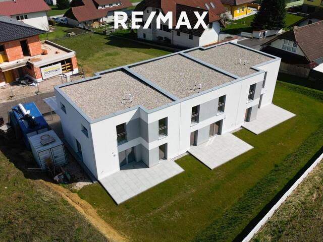 Immobilie in Niederthalheim - Gartenstraße, Niederthalheim. Letzte Möglichkeit, ein Erstbezug-Reihenhaus mit über 141 m² Wohnfläche belagsfertig um € 359.000,-- oder schlüsselfertig um € 386.000,-- zu kaufen. - Bild 0