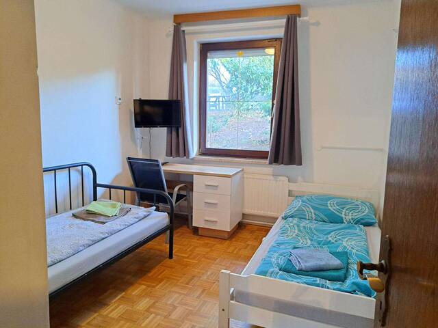 Immobilie in Kasten bei Böheimkirchen - Familienstützpunkt- 2 Wohneinheiten mit getrennten Eingängen - Bild 3