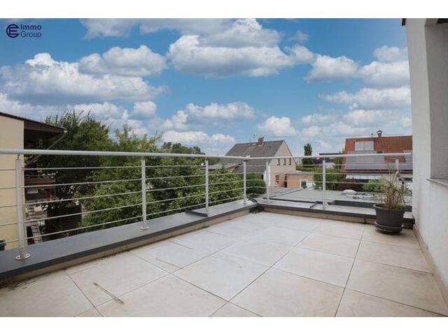 Immobilie in Traun - Exklusives Wohngefühl mit Pool, Zweiteinheit & Toplage - Ihr stilvoller Rückzugsort - Bild 3